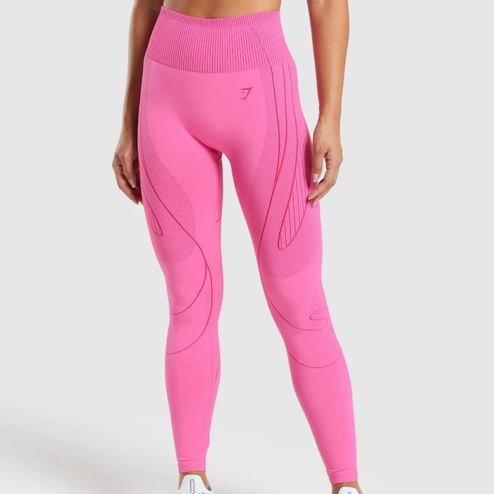 Gymshark Contour Heart Leggings Size Medium